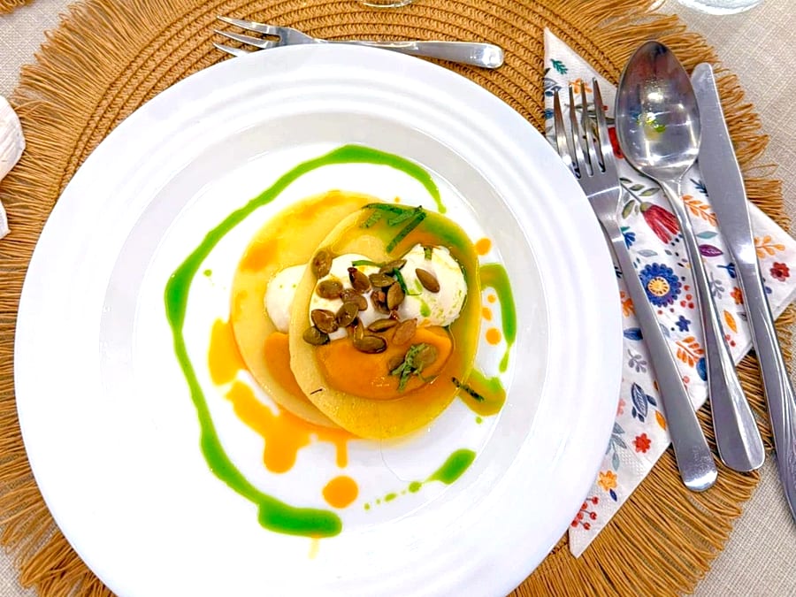 Shrimp borek with pistachio and smoked yoghurt by chef Soluna